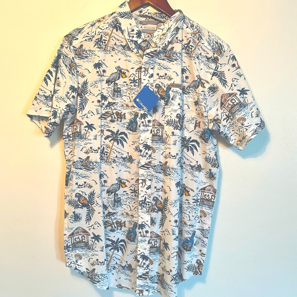 NWT Columbia Tropical Short-Sleeved Button Up